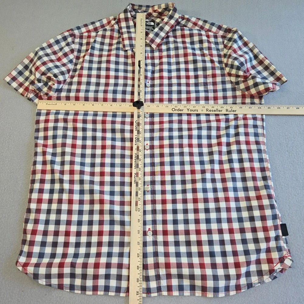 The North Face Button Up Mens XL Red Blue White Plaid Nylon Short Sleeve Shirt